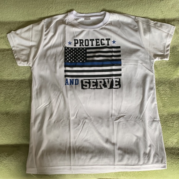 T-shirt - Picture 2 of 2